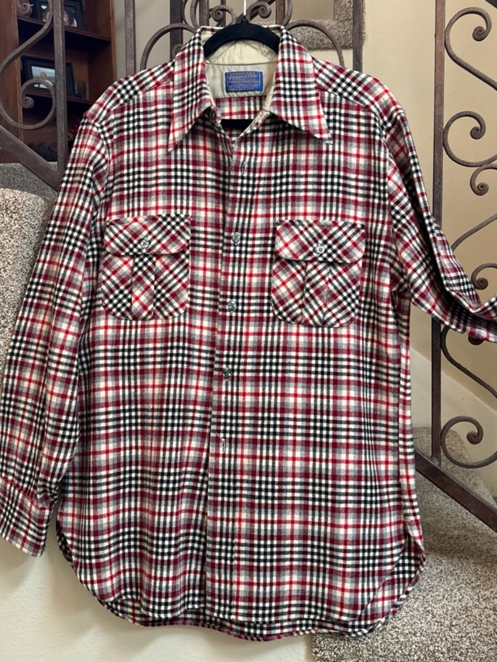 Vtg Pendleton 100% Virgin Wool Tartan Plaid Shirt Large EUC Made In USA